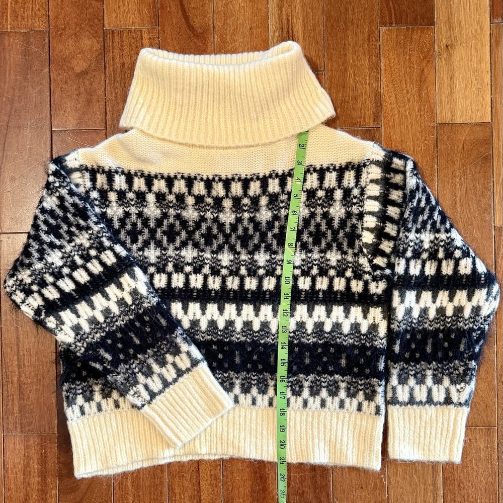 NWT! Universal Thread Women Sz XS Cream Jacquard Turtleneck Sweater RECYCLED $35 - Picture 2 of 4